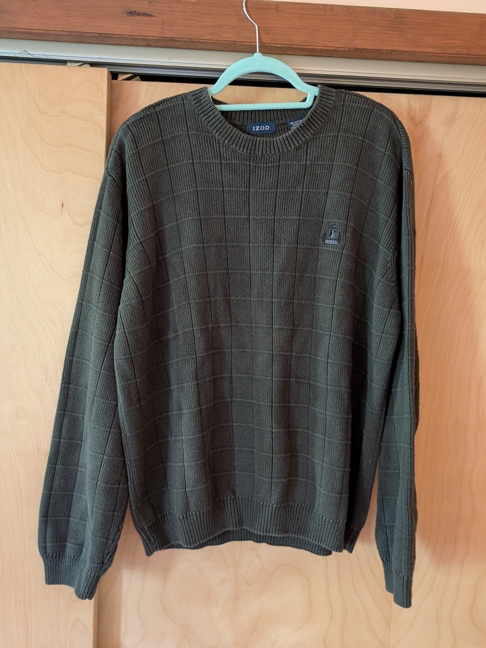 Izod Men's Dark Olive Grid-Texture Crewneck Sweater